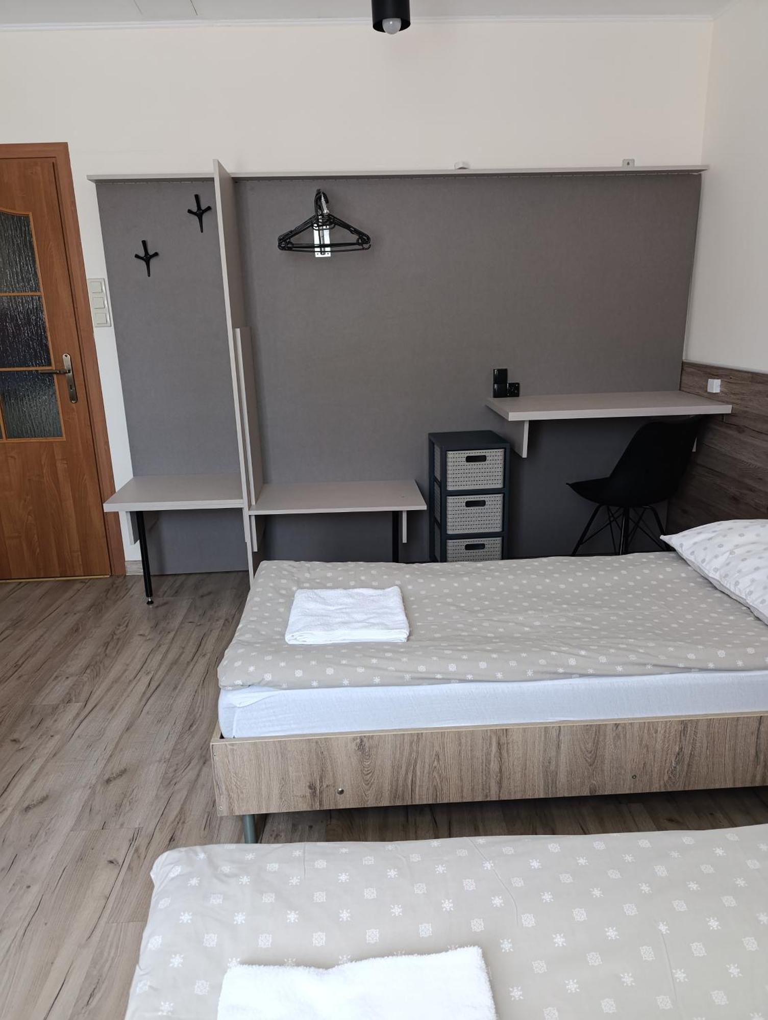 Noclegi "Poza Szlakiem" Wałbrzych Extérieur photo